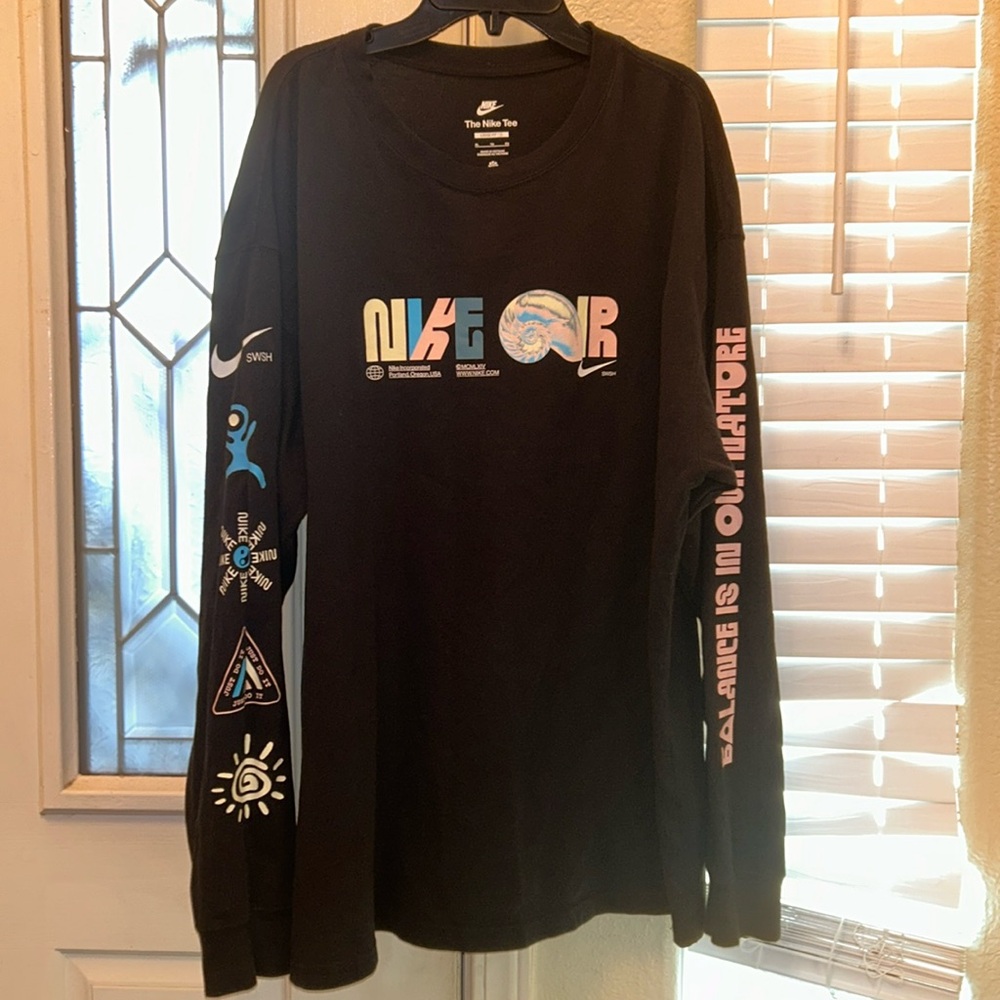 Nike long sleeve heavy men’s sweater XL